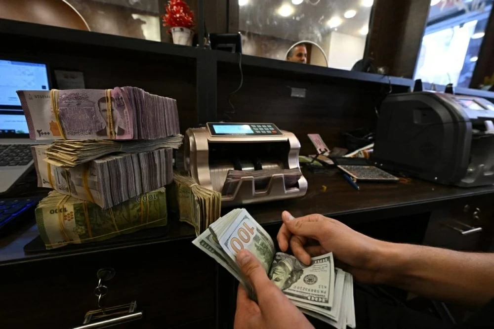 تقلبات جديدة بسعر صرف الليرة أ...