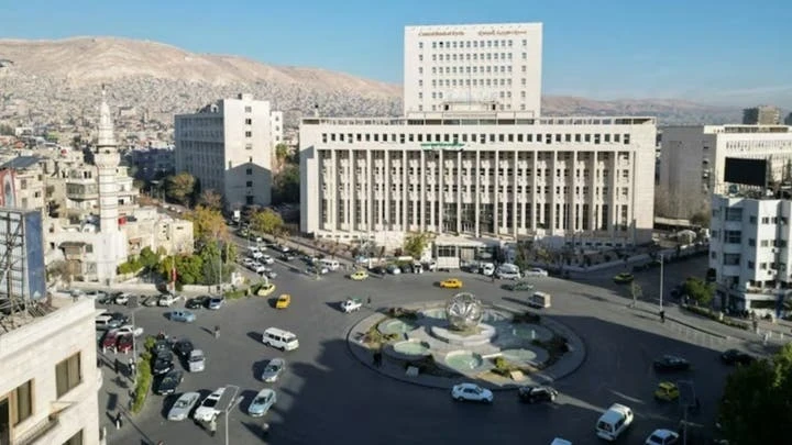 المركزي السوري يطلق خطة استبدا...
