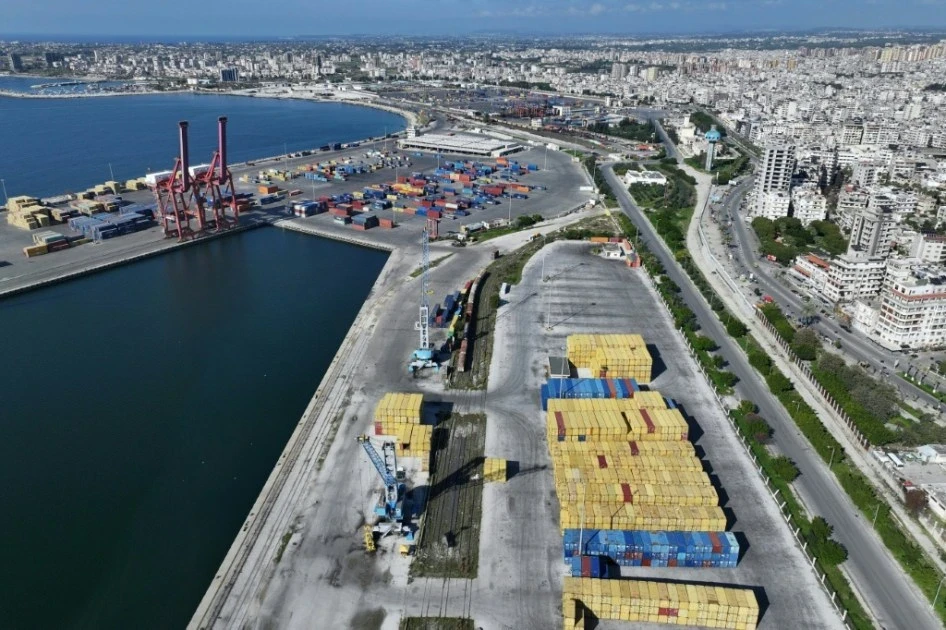 سوريا تستأنف الخط البحري مع إي...