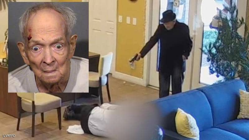 مسن بعمر ٩٣ عاما يطلق النار عل...