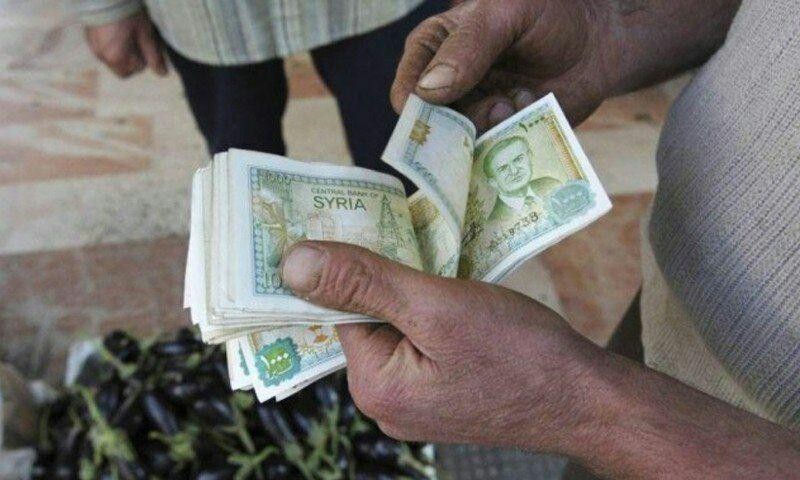 النظام يعد بتحسين اﻷجور لعمال...