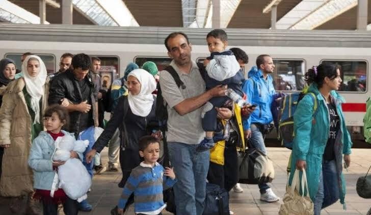 ليبراسيون: 75 بالمئة من اللاجئ...