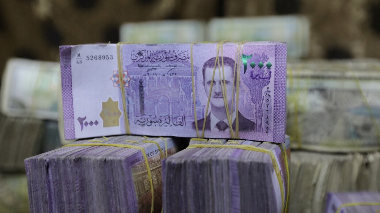 "مركزي النظام" يعاود منح القرو...