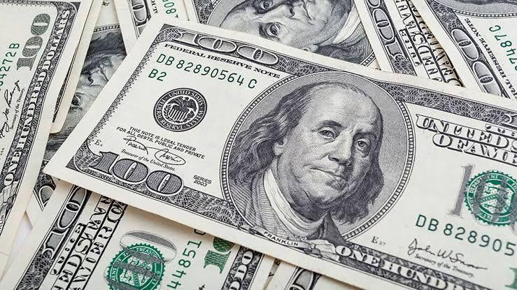تراجع طفيف في سعر صرف الليرة أ...