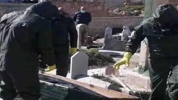 تقرير: النظام يدفن ضحايا كورون...