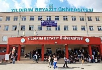منحة دراسية للسوريين في جامعة...