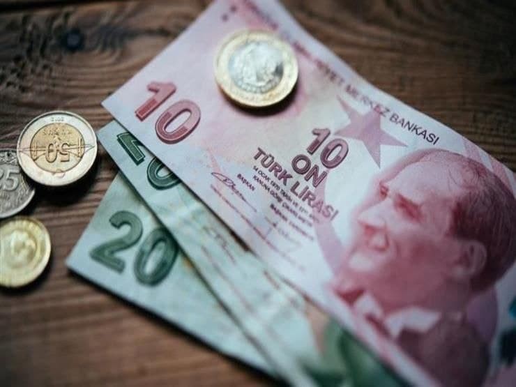 عام على التعامل بالليرة التركي...