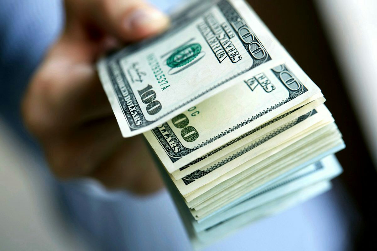تراجع في سعر صرف الليرة السوري...