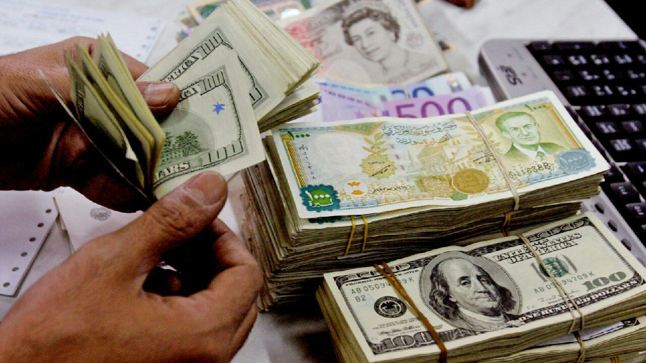 لليوم الثالث.. انهيار سعر صرف...