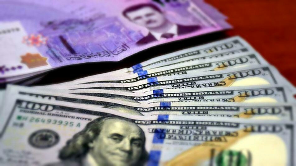 تراجع حاد في سعر صرف الليرة مق...