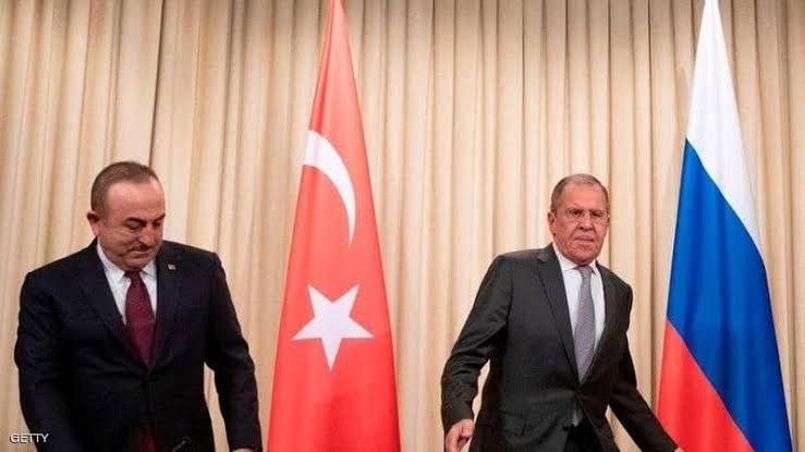 وزيرا الدفاع الروسي والتركي يب...