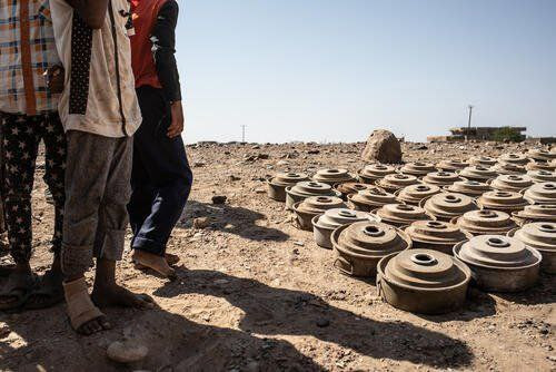 إصابة ثلاث نساء بانفجار في دير...
