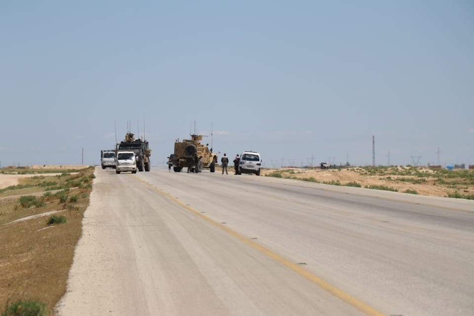 "داعـش" يتبنى قتل 6 عناصر من "...