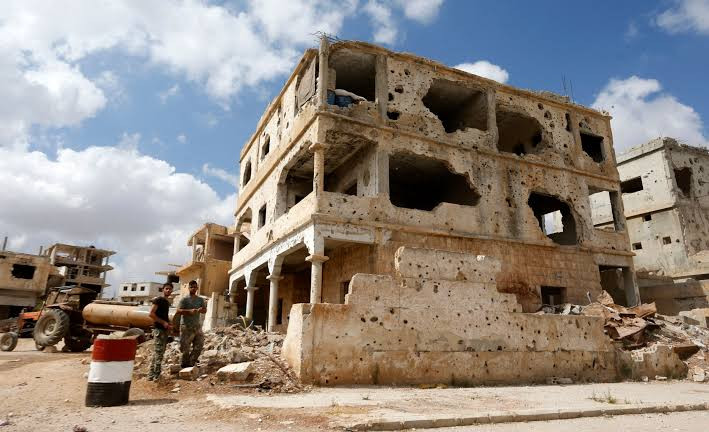 مصرع ثلاثة عناصر من النظام وإص...