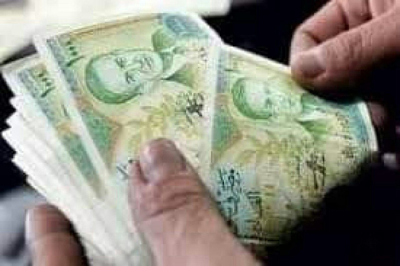 تراجع سعر صرف الليرة السورية أ...