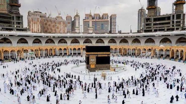 السعودية توقف فيزة "العمرة" من...