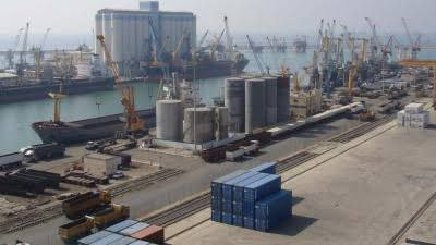 مليارا يورو عجز الميزان التجار...