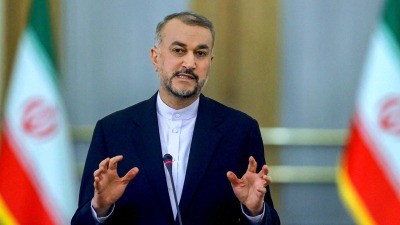 بعد استهداف القنصلية.. وزير خا...