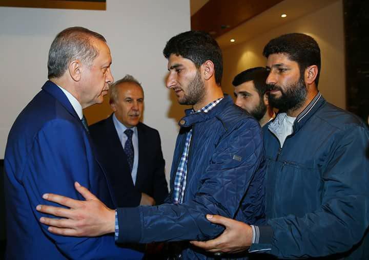 أردوغان يعزي مواطنا سوريا بعائ...