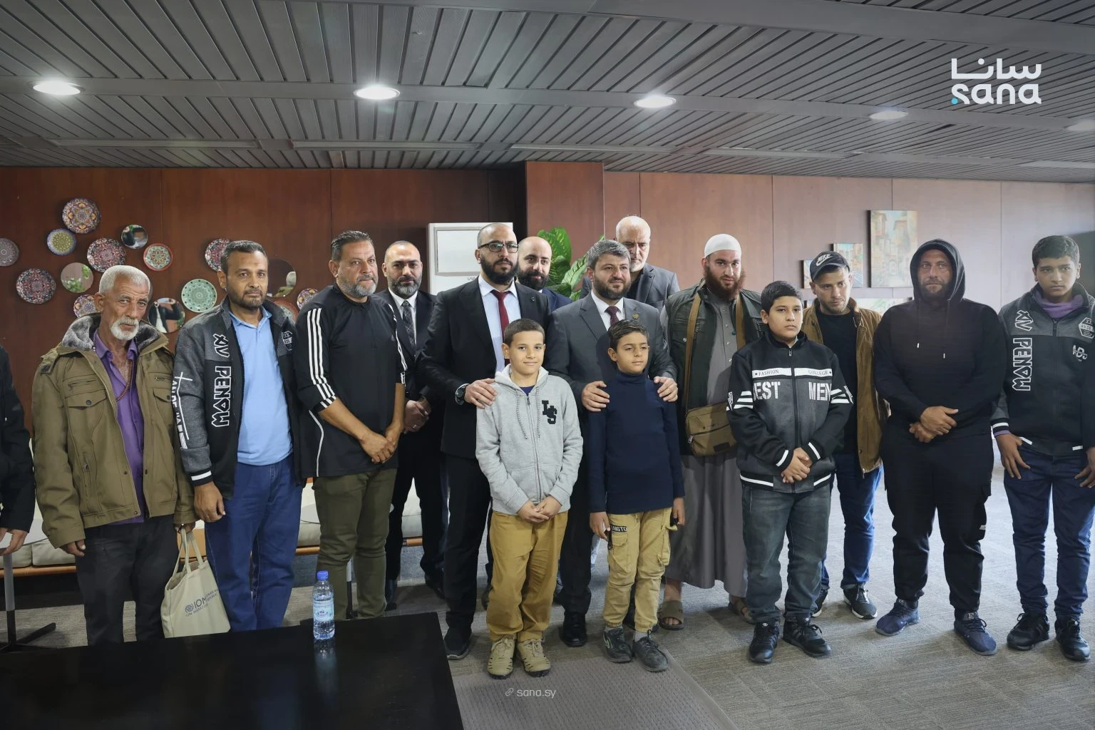 وصول طائرة ثانية تقل 29 مواطنا...