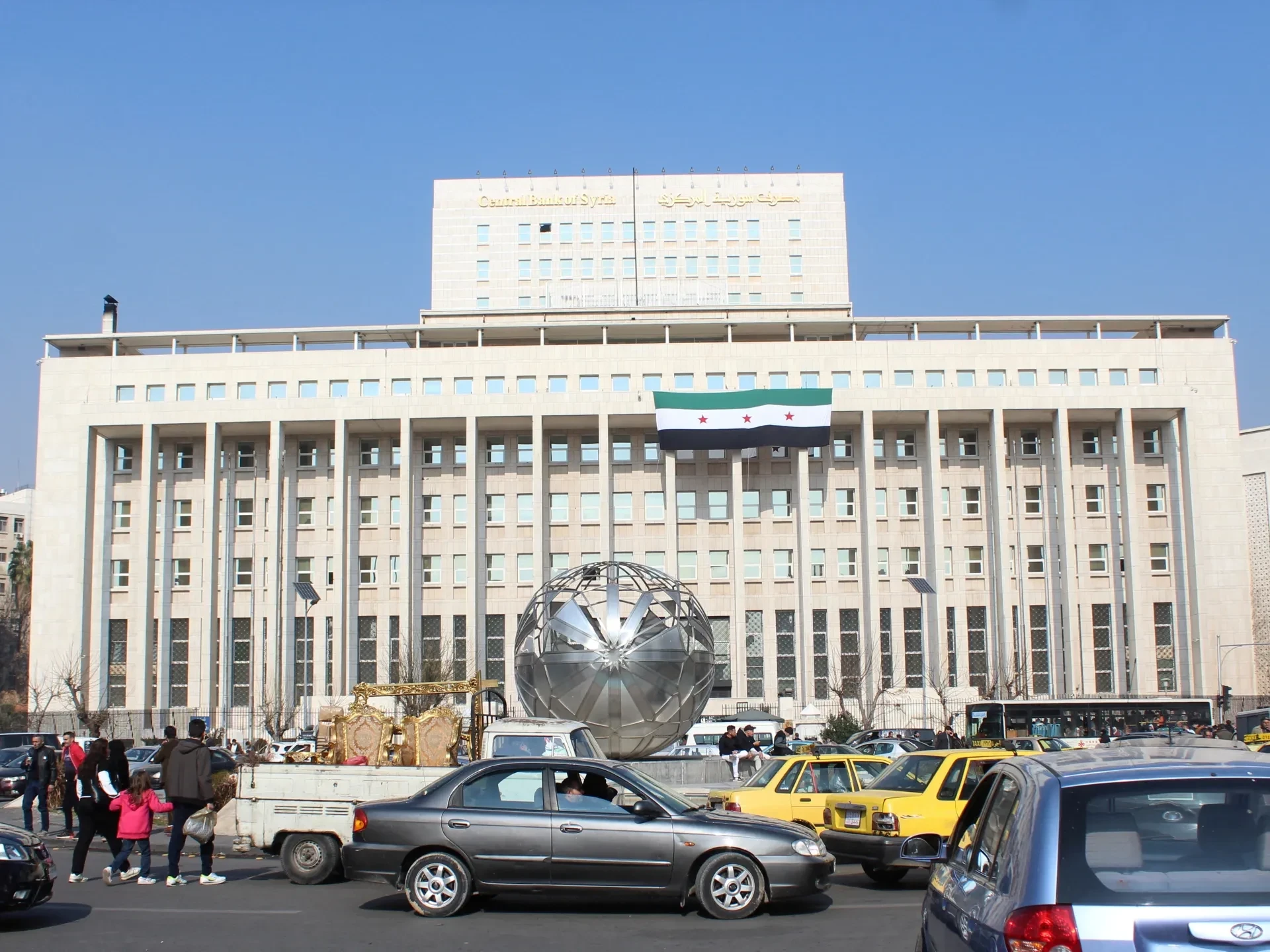 العملة السورية الجديدة تصبح صد...