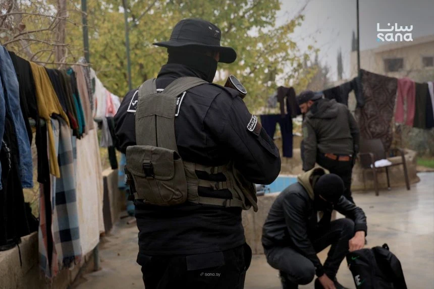 اعتقال متزعم خلية لـ"داعش" في...