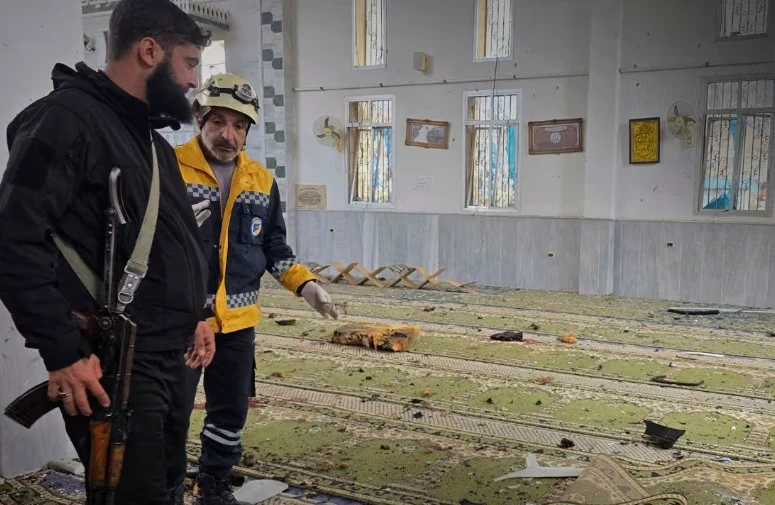 ضحايا بانفجار استهدف مسجد الإم...